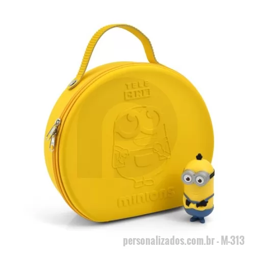 Frasqueira personalizada - Case confeccionada em E.V.A termomoldado em helanca; fechamento por zíper para melhor manuseio e alça texturizada e rebitada. Arte e aplicação da logomarca poderão ser impressas em gravação em alto relevo para complementar o estilo minimalista e delicado do produto.  Divulgue sua marca neste item promocional para fortalecer a identidade da sua empresa e valorizar ainda mais seus produtos. Produzimos de pequena a larga escala, solicite já seu orçamento!