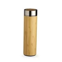 Garrafa de bambu e inox térmica 500ml com parede dupla e infusor. Conserva temperatura quente ou fria.  Altura: 24,4 cm Largura: 6,9 cm Medidas aproximadas para gravação: (CxL): 20 cm x 6 cm Material: Bambu e Inox Conservação Líquidos Quentes: ±2 Horas Conservação Líquidos Gelados: ±5 Horas
