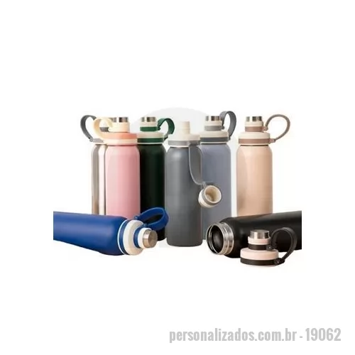 Garrafa de metal personalizada - Garrafa em inox com capacidade máxima de 800 ml. Possui tampa plástica com protetor rosqueável para o bocal e alça fixa em silicone. Altura : 24,9 cm Largura : 10,5 cm Circunferência : 24,1 cm Diâmetro : 5 cm Peso aproximado g : 182