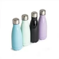 Faça da hidratação um hábito saudável e prazeroso!  Nossa garrafa de inox de 540ml é a companheira ideal para os dias agitados. Com um acabamento brilhante e uma tampa rosqueável, ela é simples e elegante, perfeita para ter ao seu lado em todos os momentos