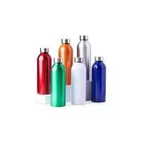 Esta garrafa de alumínio de 800 ml é a escolha perfeita para quem valoriza praticidade no dia a dia. Com uma tampa rosqueável, ela oferece toda a segurança e facilidade para manter suas bebidas sempre à mão. Perfeita para quem busca qualidade e uma a