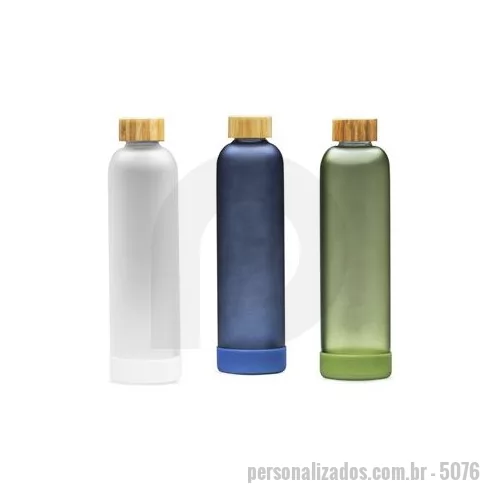 Garrafa personalizada - Garrafa de vidro borossilicato com capacidade de 1 litro. Contém tampa de bambu e base de silicone anti-impacto removível . Altura : 29,5 cm Largura : 8,1 cm Circunferência : 24,3 cm Tamanho total aproximado CxL : Diâmetro bocal 8,1 cm Peso aproximad