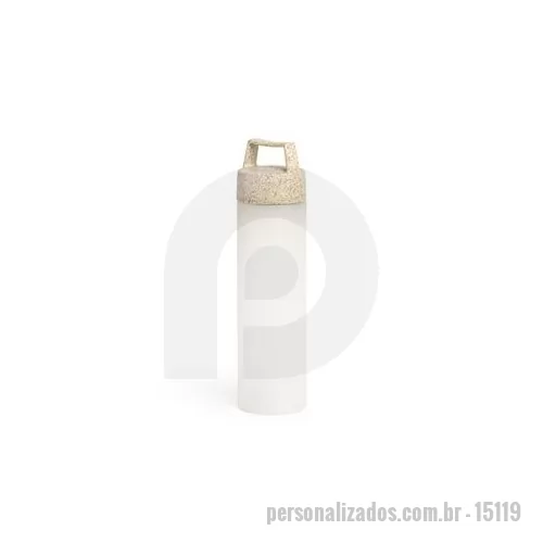 Garrafa personalizada - Garrafa plastica com capacidade de 650 ml, com tampa de fibra de arroz rosqueável e alça. Altura : 25,7 cm Largura : 6,6 cm Circunferência : 21 cm Peso aproximado g : 191
