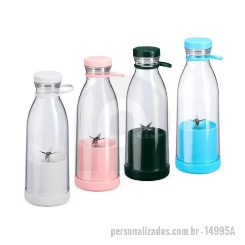 Garrafa Plástica personalizada - Descrição: Garrafa plástica com base misturadora para frutas com capacidade máxima de 380ml. Possui base rosqueável com lâminas em inox acionadas por botão, permitindo a mistura de frutas com líquidos, além de tampa rosqueável e alça removível em silicone para transporte. Observação: Para que o triturador funcione corretamente, o volume de frutas e líquidos não deve ultrapassar 300ml.  Altura :  22,4 cm  Largura :  7,9 cm  Circunferência :  23,3 cm  Medidas aproximadas para gravação (CxL):  5 cm x 10 cm