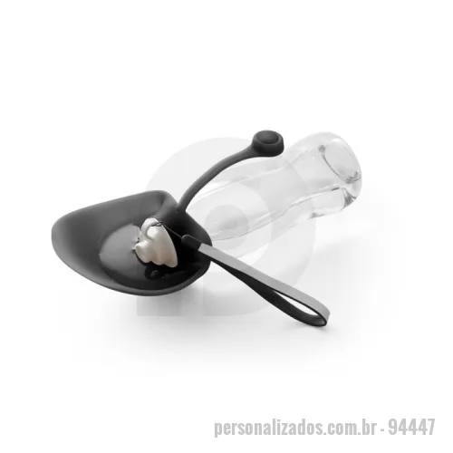 Garrafa Retrátil para Pet personalizada - Squeeze para PET em PP e silicone. Idealizada para levar nos passeios com o seu animal de estimação para que ele se possa refrescar em qualquer lugar. Capacidade de 580 mL. 230 x 80 mm