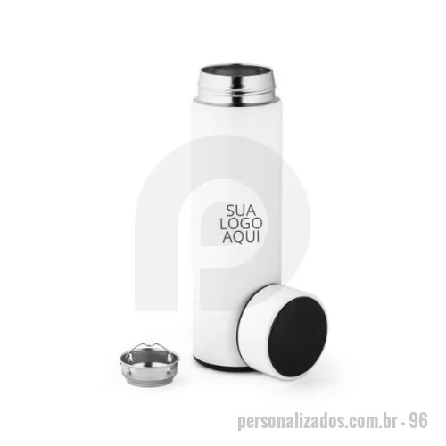 Garrafa térmica personalizada - Garrafa Inteligente Térmica 450 ml Personalizado . Brinde para empresas: Garrafa térmica de parede dupla em aço inox, um brinde corporativo sofisticado e funcional. Isolada a vácuo, esta garrafa vem com uma tampa equipada com um termômetro digital, permitindo que você monitore a temperatura da sua bebida com facilidade. Acompanha um infusor para chá, ideal para os apreciadores desta bebida. Com capacidade de manter as bebidas quentes por 8 horas e frias por 24 horas, e um volume de até 470 mL, este brinde é perfeito para o dia a dia. Cada garrafa é fornecida em uma elegante caixa presente, pronta para ser o destaque entre os brindes corporativos da sua empresa.