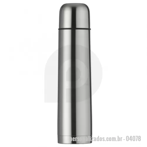 Garrafa térmica personalizada - Garrafa Térmica Inox 1L  Descrição: Garrafa térmica 1L em inox com tampa rosqueável, tampa interna em plástico resistente(basta um clique para abrir ou fechar). Acompanha capa protetora de couro sintético com alça em nylon e detalhe vermelho.  Medidas aproximadas para gravação (CxL):  24,5 cm x 8 cm  Tamanho total aproximado  (CxL):  32,8 cm x 8,1 cm  Peso aproximado (g):  637