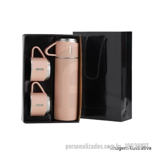 Garrafa térmica personalizada - Kit garrafa térmica 450ml com duas tampas extras que podem ser utilizadas como xícaras. Garrafa produzida em inox com base antiderrapante e tampas de inox com revestimento plástico. Acompanha sacola de papel com berço de papelão para acomodação das peças. 