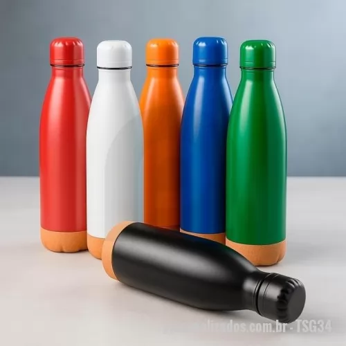 Garrafa térmica personalizada - Garrafa térmica feita em inox com fundo em cortiça, tampa de plástico rosqueável e capacidade máxima de até 500ml.