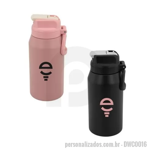 Garrafa térmica personalizada - Garrafa térmica de 600ml em aço inoxidável, com tampa rosqueável em plástico que integra bico e canudo interno, permitindo o consumo direto com mais praticidade. A estrutura leve e resistente facilita o uso em diferentes contextos, como deslocamentos diários, academia ou viagens. O corpo metálico, combinado aos componentes plásticos, resulta em um modelo funcional e de fácil manuseio.