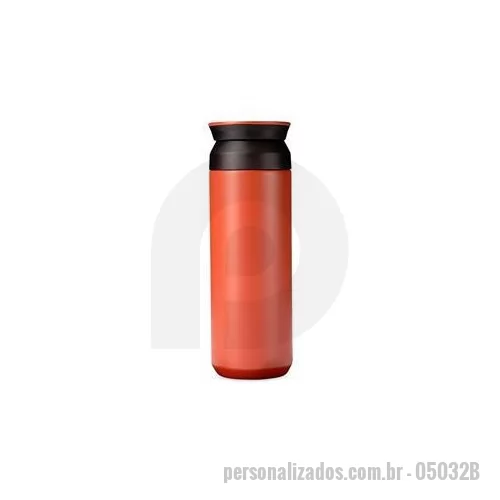 Garrafa térmica personalizada - Garrafa térmica com capacidade de até 470 ml feita em inox de parede dupla. Possui tampa rosqueável com vedação a vácuo e abertura dupla, proporcionando a conservação da temperatura de líquidos por mais tempo. Altura : 20,9 cm Largura : 6,8 cm Espess