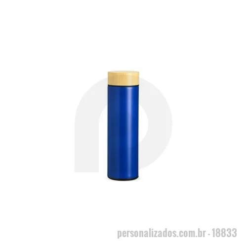 Garrafa térmica personalizada - Garrafa térmica 450 ml em inox com parede dupla, infusor e tampa rosqueável com detalhe em madeira. Altura : 22 cm Largura : 6,5 cm Circunferência : 20,5 cm Peso aproximado g : 246