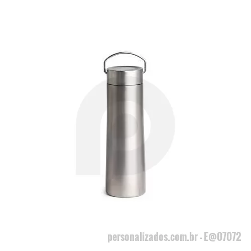 Garrafa térmica personalizada - Garrafa térmica 760 ml em inox. Tampa com alça para transporte. Altura : 23,5 cm Largura : 7 cm Circunferência : 23,2 cm Peso aproximado g : 344