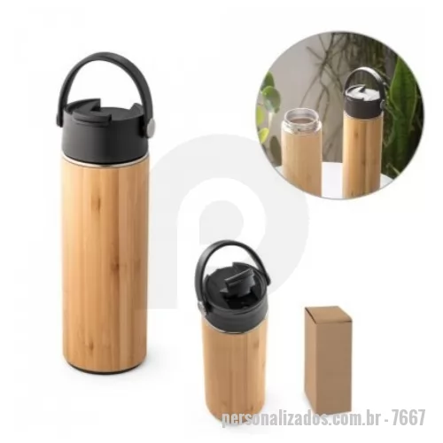 Garrafa térmica personalizada - Garrafa térmica em aço inox e bambu, de parede dupla isolada a vácuo. Possui tampa em PP com sistema flip top para fácil abertura e alça que facilita o transporte. Capacidade até 440 mL. Preserva as bebidas quentes por 8 horas e as bebidas frias por 24 horas. Fornecida em caixa presente de papel kraft reciclado. Certificação EU Food Grade. A cor e o resultado da impressão nos materiais naturais pode variar entre produtos. ø70 x 222 mm
