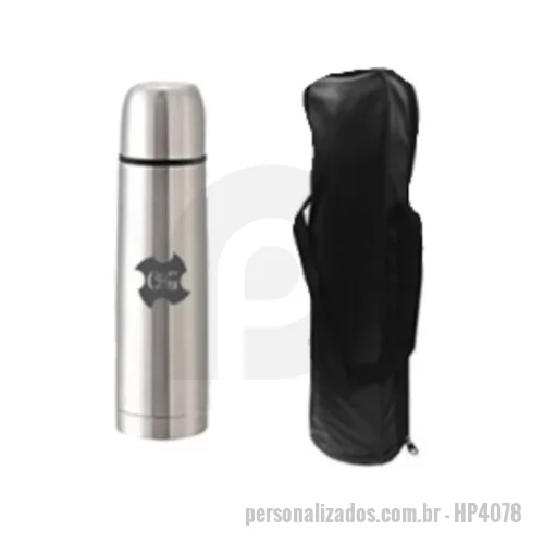 Garrafa térmica personalizada - Garrafa Térmica 1 Litro produzida em Aço Inox formato levemente cônico com válvula de vedação sistema de clic- paredes duplas podendo ser utilizada para líquidos quentes ou frios- sobre tampa tipo copo rosqueada do mesmo material do corpo e com vedação- acompanha capa em material sintético preto com alça e zíper para fechamento- logotipo estampado a laser localizado- embalada em caixa de papelão litografada individual medindo 34-0 cm. X 9-0 cm. ) e a garrafa: 31-5 cm. de alt. X 8-0 cm. no fundo e 7-0 cm. na tampa e pesando 533 grs.