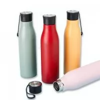  Garrafa inox 800ml com pintura colorida. Possui tampa rosqueável com alça para transporte. 