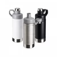 Garrafa térmica de parede dupla em inox, capacidade de 500ml. Tampa principal com bocal e tampa protetora com alça de transporte acoplada.