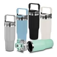 Garrafa térmica em aço inox com parede dupla com capacidade de até 950ml,tampa rosqueável com alça em plástico, permite-se hidratar por canudo ou bico,com e anel de silicone para vedação.