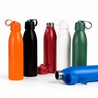 Garrafa térmica de parede dupla, com parte externa em inox 201 e pintura aplicada por spray, e camada interna em inox 304. Com capacidade para até 500ml, conta ainda com tampa rosqueável em polipropileno (PP) e anel de vedação emborrachado, além de alça em nylon com detalhe em plástico.  Altura: 26,6 cm Largura: 7 cm Circunferência: 22,3 cm