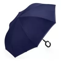 Guarda-chuva invertido com forro interno. Tecido de nylon impermeável preto, possui um mecanismo inovador permitindo que o usuário não se molhe ao entrar e sair de ambientes devido sua abertura invertida, quando feito o movimento para fechar as varetas inverterão para cima criando um formato circular impedindo a chuva de atingir o usuário, podendo “segurar” a chuva enquanto entra/sai de um ambiente e depois virando o guarda-chuva irá escorrer a água. Forro interno para preservação das 8 varetas, evitando contato com a água e assim prolongando seu tempo de uso sem enferrujar. Ao impulsionar o fechamento invertido fica mais rápido e prático o modo de secar e ser guardado, pode ser apoiado no chão que permanecerá em pé para escorrer a água. Pegador plástico fosco em formato C, botão acionador vermelho e fita com velcro(contorno marrom) para lacre.