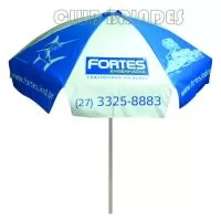 Guarda Sol Ø1,60m (80x8) de diâmetro. Material: Armação em aço 1.040 a 1.070 efeito MOLA com 08 varetas Ø 3,50 a 4,00mm com acabamento em pintura  eletrostática EPOXI PÓ, haste central em alumínio trefilado com parede 08 a 1,00mm com reforço de madeira inteiriço  nas duas extremidades. Cobertura: em BAGUM (lona de PVC com trama em poliéster) de 0,28 a 0,31microns. Disponível em várias cores. Gravação da logomarca em 1 cor aplicada em 4 gomos já inclusa.
