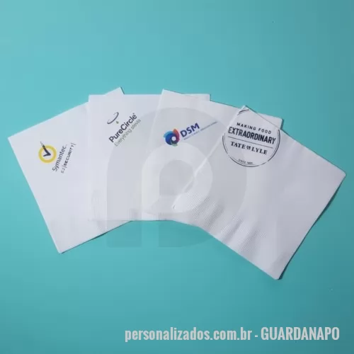 Guardanapo descartável personalizado - Guardanapo Branco Personalizado. Folha simples ou dupla. Papel extra-macio. Modelos Coquetel ou Jantar. Impressão 1 a  4 cores. 