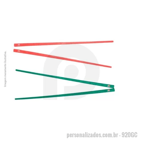 Hashi personalizado - O Par de Hashis Ecológico Green Fibras Colors 21 cm é uma opção sustentável, resistente e prática para o dia a dia. Produzido com fibra de madeira de reflorestamento, pigmentos orgânicos e Plástico Premium (PP) atóxico de alta qualidade, é reutilizável, fácil de higienizar e ideal para restaurantes, eventos temáticos, ações promocionais e brindes corporativos ligados à gastronomia e cultura oriental.