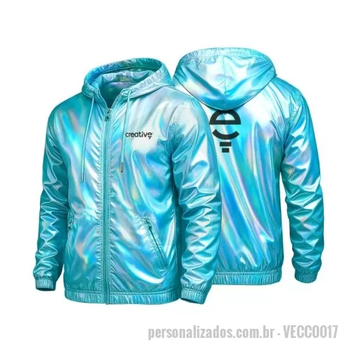 Jaqueta Corta-Vento personalizada - A jaqueta holográfica é a definição perfeita de estilo futurista e atitude moderna. Com seu brilho iridescente que muda de cor conforme a luz, ela se destaca em qualquer ambiente. Seja em festivais, eventos noturnos ou produções urbanas cheias de personalidade. Seu design combina conforto e impacto visual, com acabamento de alto padrão que reflete luz e movimento, criando um efeito visual hipnotizante. Essa peça é para quem não tem medo de ser o centro das atenções e quer expressar autenticidade com elegância. Ideal para quem busca um look ousado, fashion e cheio de energia. A jaqueta holográfica transforma qualquer produção em um visual único, moderno e inesquecível.
