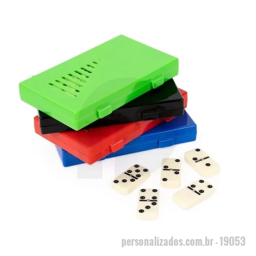 Jogo de dominó personalizado - Jogo de dominó Personalizado - 19053 - Jogo de dominó com 28 peças com detalhes em relevo. Acompanha estojo plástico com travas de fechamento. - 182705 - Jogo de dominó