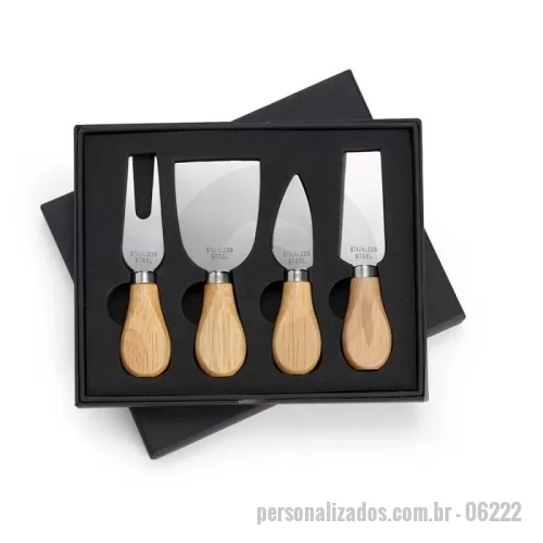 Kit acessórios para queijo personalizado - Kit queijo 4 peças em estojo de papelão com berço de espuma, contém: faca com ponta, faca reta, garfo e espátula