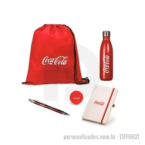 Kit Boas Vindas personalizado - Kit Boas Vindas Personalizado c/ 5 itens: mochila tipo saco em Nylon 210D, no tamanho: 350 x 410 mm, diversas cores, personalização em Silkscreen - 1 cor. Caderneta com capa dura no tamanho: 140 x 210mm, diversas cores, personalização em Silkscreen - 1 cor. Garrafa inox com pintura fosca capacidade de 750ml, disponível nas cores: branca, preta, azul, verde, vermelha, rosa, prata e laranja, personalização em Silkscreen - 1 cor. Caneta esferográfica de metal, diversas cores, personalização em Silkscreen - 1 cor. Bolinha anti-estresse produzida em PU com 50mm de diâmetro, disponível nas cores: branca, preta, prata, vermelha e azul. personalização em Silkscreen - 1 cor.  Um presente maravilhoso para dar aos seus colaboradores.