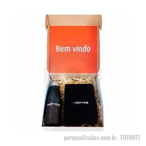 Kit Boas Vindas personalizado - Kit Boas vindas em caixa de papelão com tampa acoplada personalizada com adesivo, contendo: 01 garrafa de inox de 500 ml personalizada; 01 Caderneta no tamanho 14 x 21cm capa dura de sintético, com fita marca página e elástico para fechamento e 80 páginas de miolo. Personalização na capa em Silkscreen. 01 caneta plástica multiuso, com ponteira touch, limpador de tela e porta celular. Personalizada. 01 Carta no tamanho 21 x 14cm, 4 x 0 cor no papel Couchê Fosco 300g.