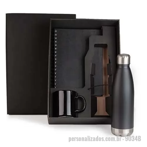 Kit Boas Vindas personalizado - Lindo kit que contém squeeze metal 500 ml, caderno espiral com capa dura 23x18, caneca de cerâmica preta, numa linda caixa de presente. Todos os itens são personalizados em serigrafia.  Medidas 35x24x09 cm