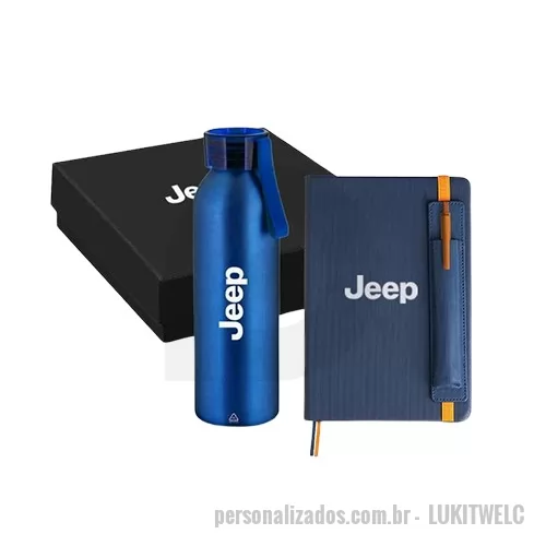Kit Boas Vindas personalizado - Recepcione bem os seus novos clientes ou colaboradores com o Kit Welcome Trio da PROMOLINE ! É um Kit Executivo personalizado em caixa de papel cartão para presente com 1 squeeze de 600 Ml em metal reciclado e alça emborrachada, 1 caderno A5 com 96 folhas pautadas e 1 caneta esferográfica. - Personalização: Tampografia - Cores disponíveis: Azul - Frete CIF SPaulo e RJaneiro Capitais para valor de faturamento a partir de R$ 1.500,00. 