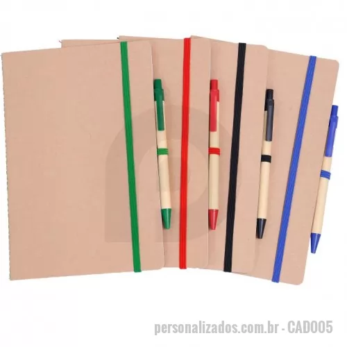 Kit cadernos personalizado - Kit escritório com caderno de anotações 21,5x14cm, capa em papel kraft com elástico, suporte para caneta e miolo com 30 folhas e uma caneta corpo em papel reciclado com detalhe em plástico com 30 folhas