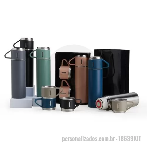 Kit café personalizado - Kit garrafa térmica 450ml com duas tampas extras que podem ser utilizadas como xícaras. Garrafa produzida em inox com base antiderrapante e tampas de inox com revestimento plástico. Acompanha sacola de papel com berço de papelão para acomodação das p