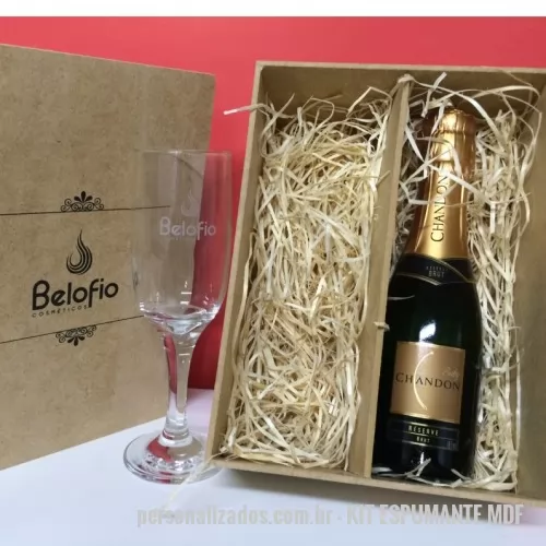 Kit champanhe ou espumante personalizado - Kit 1 taça de espumante modelo Wind – Baby Chandon – caixa em MD