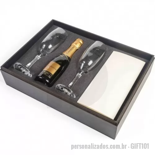 Kit champanhe ou espumante personalizado - Kit champanhe ou espumante Personalizado - GIFT101 - Kit com mini espumante, duas taças e berço para carta (Pode ser feito também sem o berço para carta) - 90010 - Kit champanhe ou espumante
