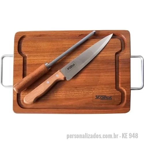 Kit churrasco personalizado - Kit churrasco tábua com sulco, chaira e faca 7 . Acompanha caixa para presente com listras em marrom. Gravação indelével da logo a laser na faca e na tábua. Um presente tradicional, útil e de extrema durabilidade, garantindo a visualização da sua marca por muitos e muitos anos. Despachamos com frete pago para todo o Brasil.