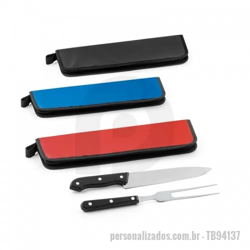 Kit churrasco personalizado - Kit churrasco em aço inox e plástico com 2 peças em estojo de 210D. Medidas do estojo: 350 x 130 x 20 mm.