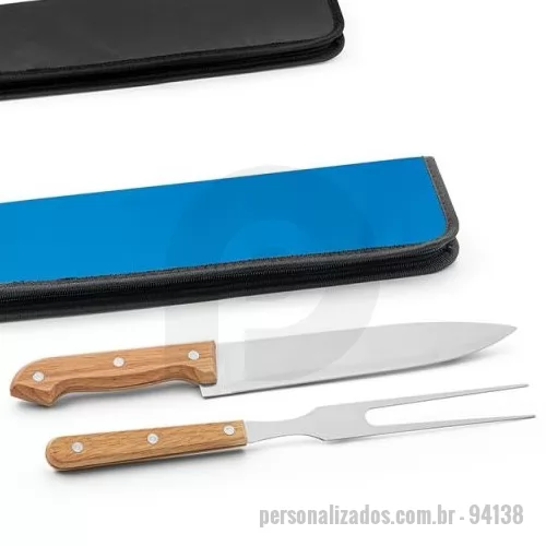 Kit churrasco personalizado - Kit churrasco. Aço inox e madeira. 2 peças em estojo de 210D. Food grade. Estojo: 350 x 130 x 20 mm