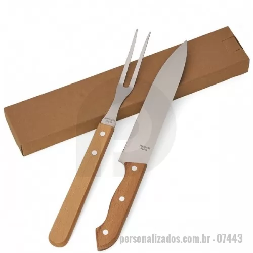 Kit churrasco personalizado -  Kit churrasco 2 peças. Contém: garfo e faca, acompanha embalagem de kraft.