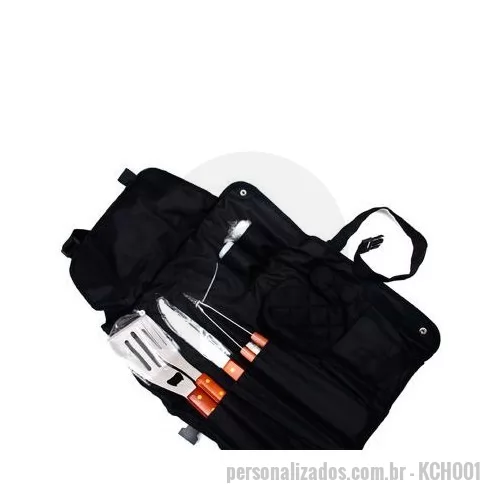 Kit churrasco personalizado - Kit churrasco com avental de Nylon, luva, 2 potinhos para tempero e talheres com cabo de madeira.  Gravação a laser. Acompanha estojo.