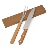 Kit churrasco 2 peças. Contém: garfo e faca, acompanha embalagem de kraft.