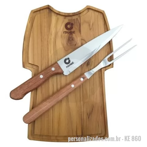 Kit copa do mundo personalizado - Kit churrasco faca e garfo Tramontina + tábua formato camiseta. Gravação indelével da logo a laser na faca e na tábua. Despachamos com frete pago para Sul, Sudeste e Centro Oeste.