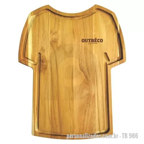 Kit copa do mundo personalizado - Tábua para churrasco em teca, padrão costela; formato camiseta. Um produto útil, de ótima qualidade  e extremamente durável, para acompanhar esta e as próximas Copas do Mundo. Gravação indelével da logomarca a laser. Despachamos com frete pago para Sul, Sudeste e Centro Oeste