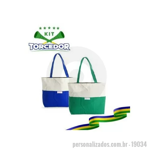 Kit copa do mundo personalizado - Sacola confeccionada em lona 356g/m² com revestimento interno em poliéster, bolso frontal aberto e duas alças com costura interna. Altura : 30 cm Largura : 39 cm Profundidade : 10cm Peso aproximado g : 187