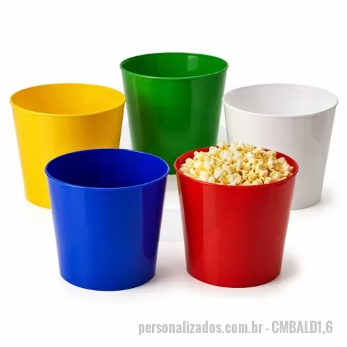 Kit copa do mundo personalizado - Balde de pipoca personalizado especial para a criançada ficar ainda mais na torcida. Um brinde personalizado artilheiro.