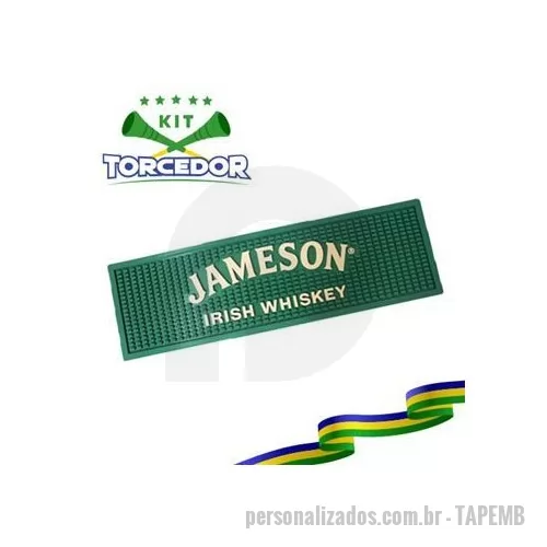 Kit copa do mundo personalizado - Barmat - Tapete de Borracha Personalizado Escorredor de copos e baldes de gelo para bares, balcões, mesas, pias, áreas gourmet etc.. Medida: 50×12 cm CARACTERÍSTICAS DO PRODUTO: – Material : PVC emborrachado – Peso: varia muito de cada arte Contém 9m
