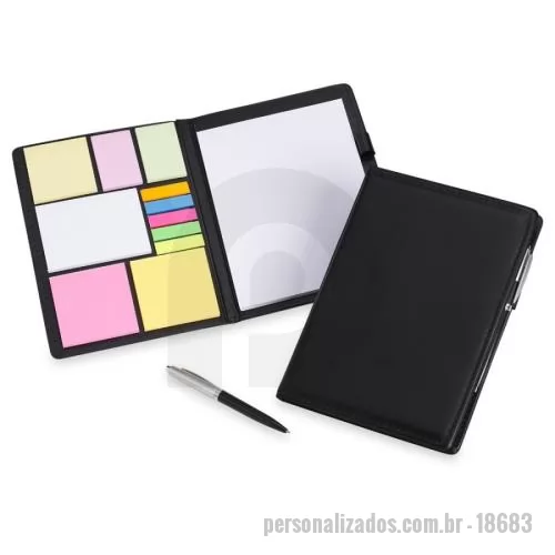 Kit escritório personalizado - Kit para anotações em couro sintético com autoadesivos e caneta plástica. Contém seis blocos com aproximadamente 50 folhas, conjunto de cinco marcadores plásticos autoadesivos com aproximadamente 26 folhas, bloco A5 com aproximadamente 50 folhas e ca